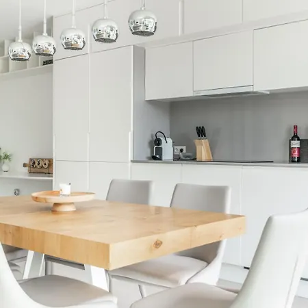 Stunning 3 Bed Lcs28lc Apartamento *
