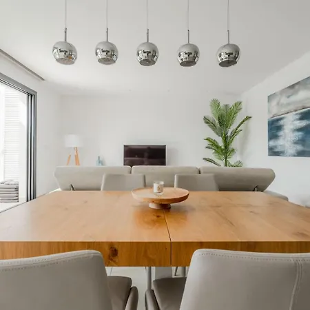 Stunning 3 Bed Lcs28lc Orihuela