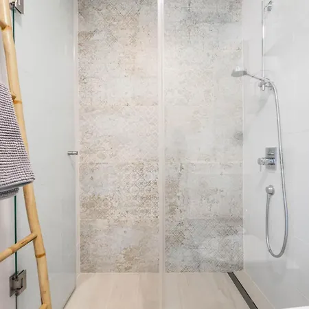 Apartamento Stunning 3 Bed Lcs28lc *